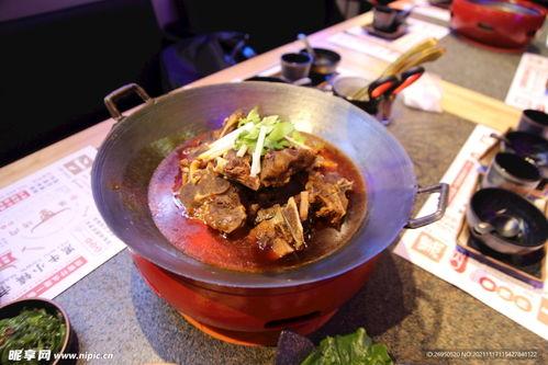 大瓜吃牛骨最新美食视频,探寻地道美食的独特魅力